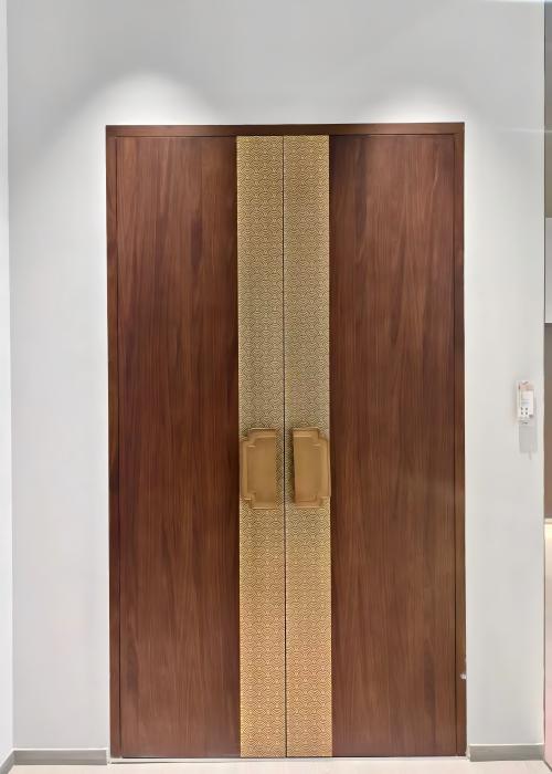 Customized wooden doors